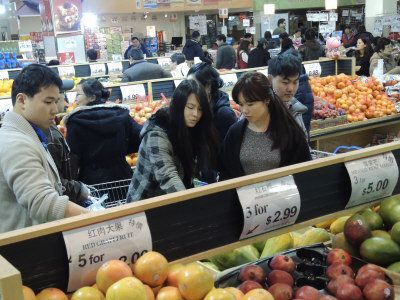 中国小留学生孤身来美读高中只为进入好大学