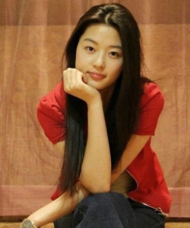 来自星星的你预告 金秀贤绯闻女友大盘点（组图）