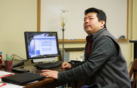 在埃克塞特学院教授数学的明星教师冯祖鸣