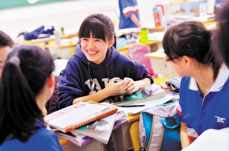这个可以用“漂亮”和“明星气质”来形容的小女生，成绩好得足以亮瞎你的眼睛。陈飞 摄