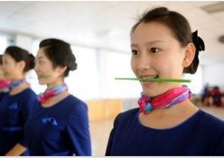 艺术工程学校召开骨干教师外出培训心得讨论会